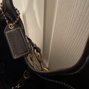 Coach Bag  No E0732-11278 like new condition